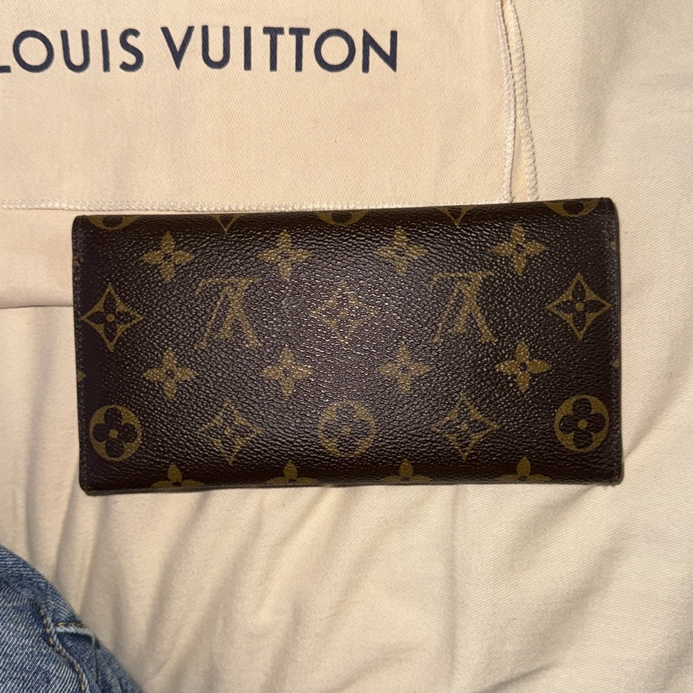 Louis Vuitton Brown Monogram Canvas Wallet - Picture 2 of 10